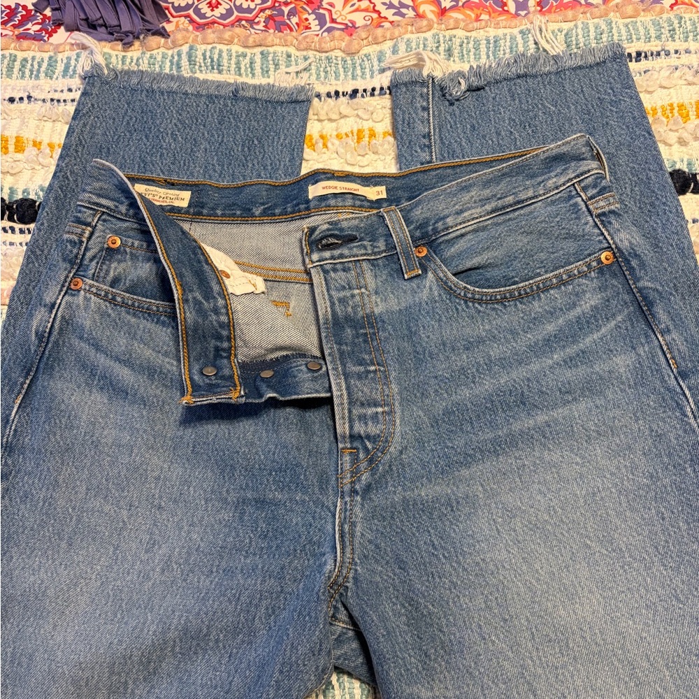 Levi's Women's Wedgie Straight Blue Jeans